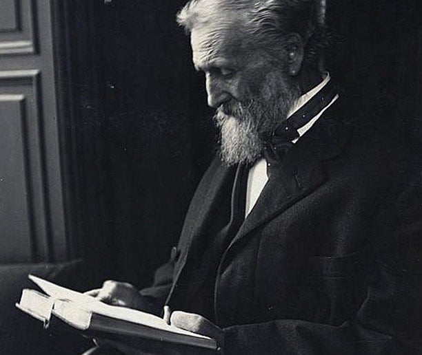 John Muir reading (1912)
