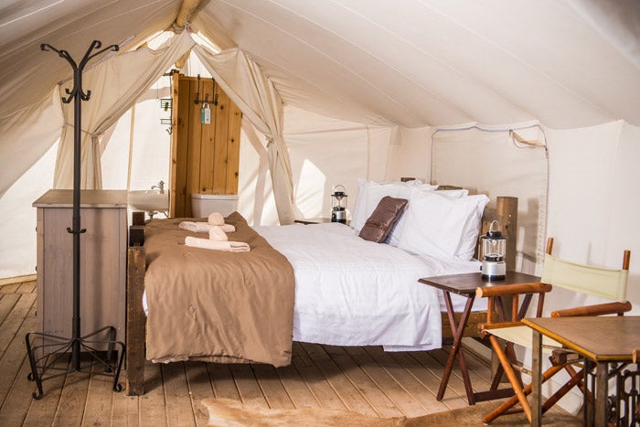 UnderCanvas-Moab-SafariTent-bathroom_courtesy_700 Under Canvas safari tent with bathroom near Moab and Arches National Park