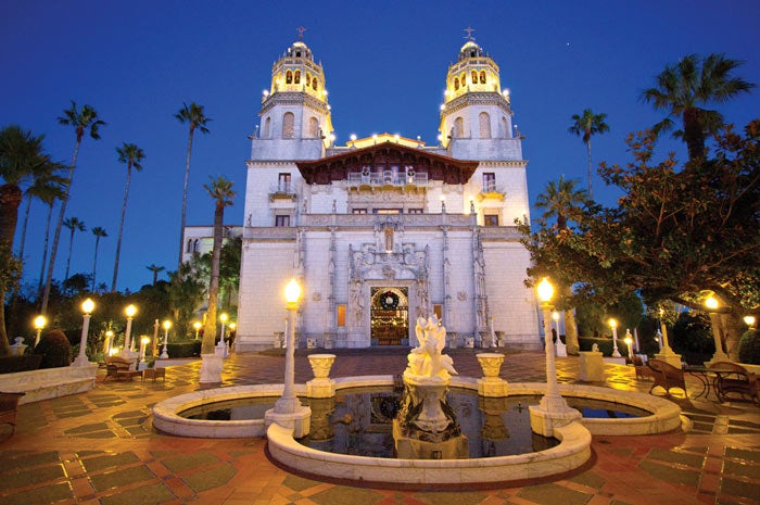 HearstCastle-night_HC-CASP_700 Hearst Castle is a registered trademark of Hearst Castle®/California State Parks - All Rights Reserved