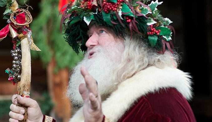 Oakhurst-Fresno-Flats-Father-Xmas_courtesyYTSierraPeterMcLean_680 Father Christmas at Fresno Flats in Oakhurst, CA.