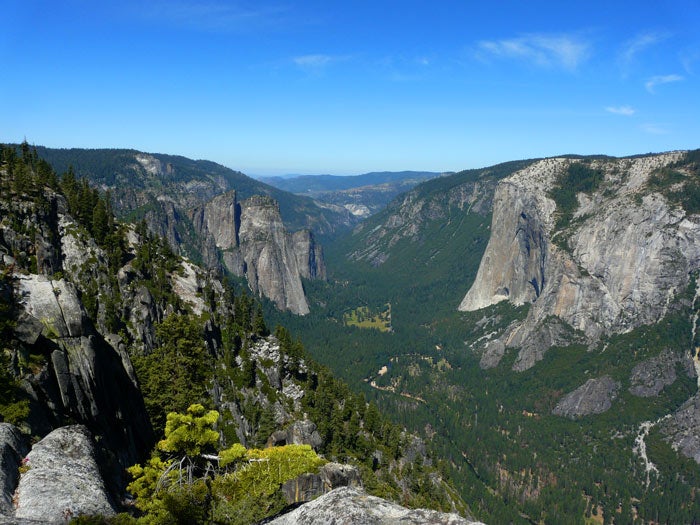 YO-PohonoTrail-view_FlickrJB10Okie_700 View from Pohono Trail in Yosemite