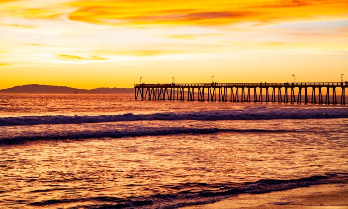 VenturaCountyCoast-Pier-PortHuenemeBeach_courtesy_700 Port Hueneme Pier and Beach at Ventura