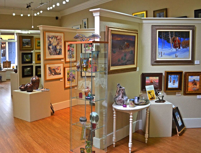 Calaveras-MokelumneHill-PetroglypheGallery_CariMorgan_courtesy_700 Petroglyphe Gallery in Mokelumne Hill