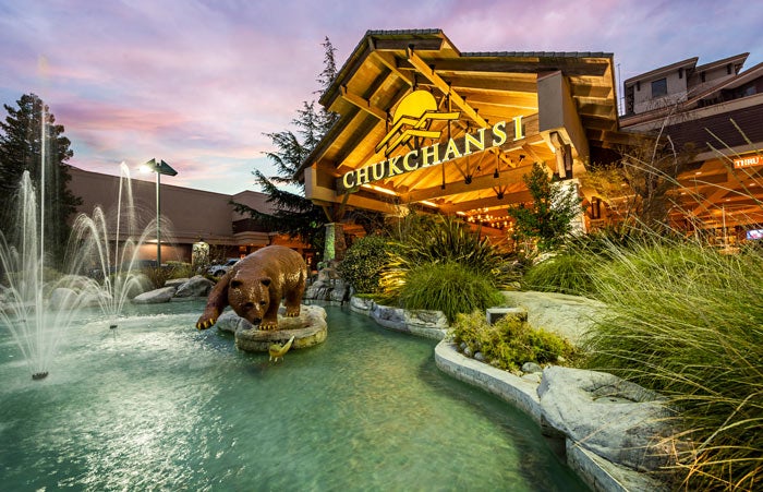 Chukchansi-Entrance-waterfeature_courtesy_700 Entrance to the Chukchansi Gold Resort near Yosemite's South Entrance