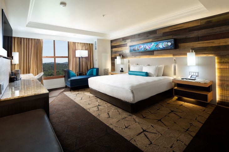The Picayune Deluxe Valley View King Suite at Chukchansi Gold Resort & Casino near Yosemite's South Entrance